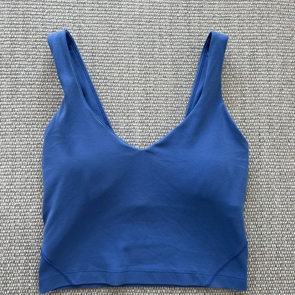 lulu align tank - Picture 2 of 5